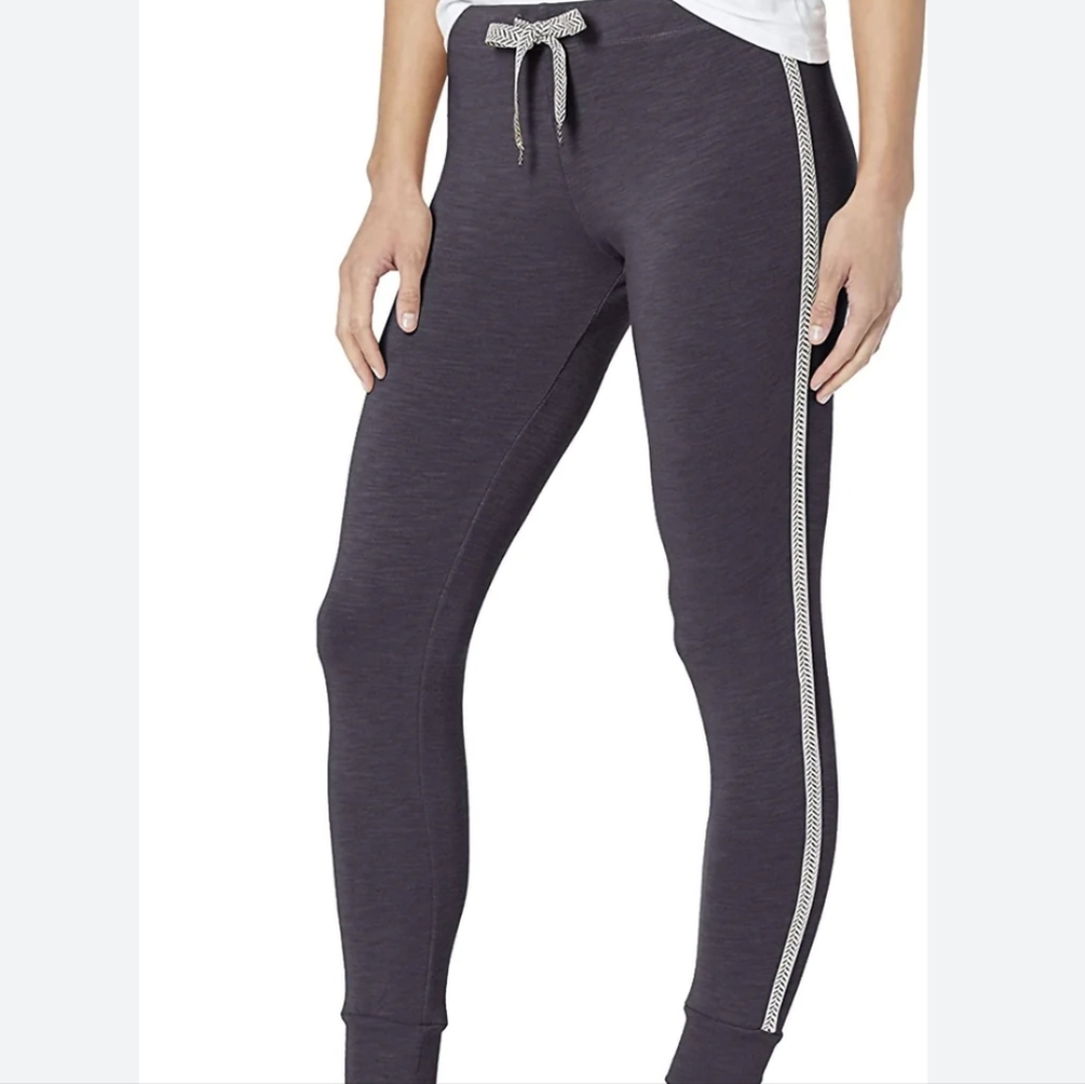NWT Revolve Monrow skinny leg joggers with Chevron print